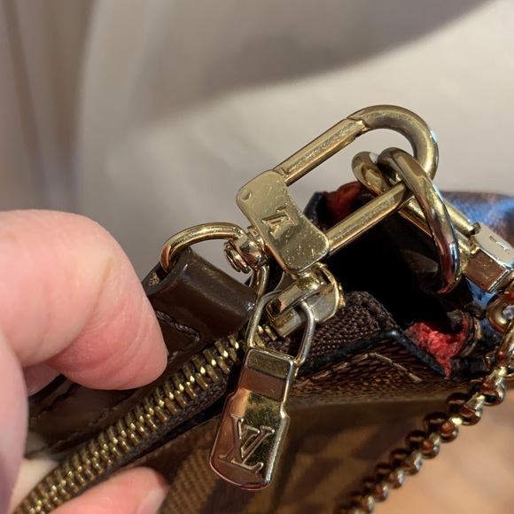 SOLD 🔥HOT ITEM🔥Louis Vuitton Eva clutch DE - Picture 7 of 12